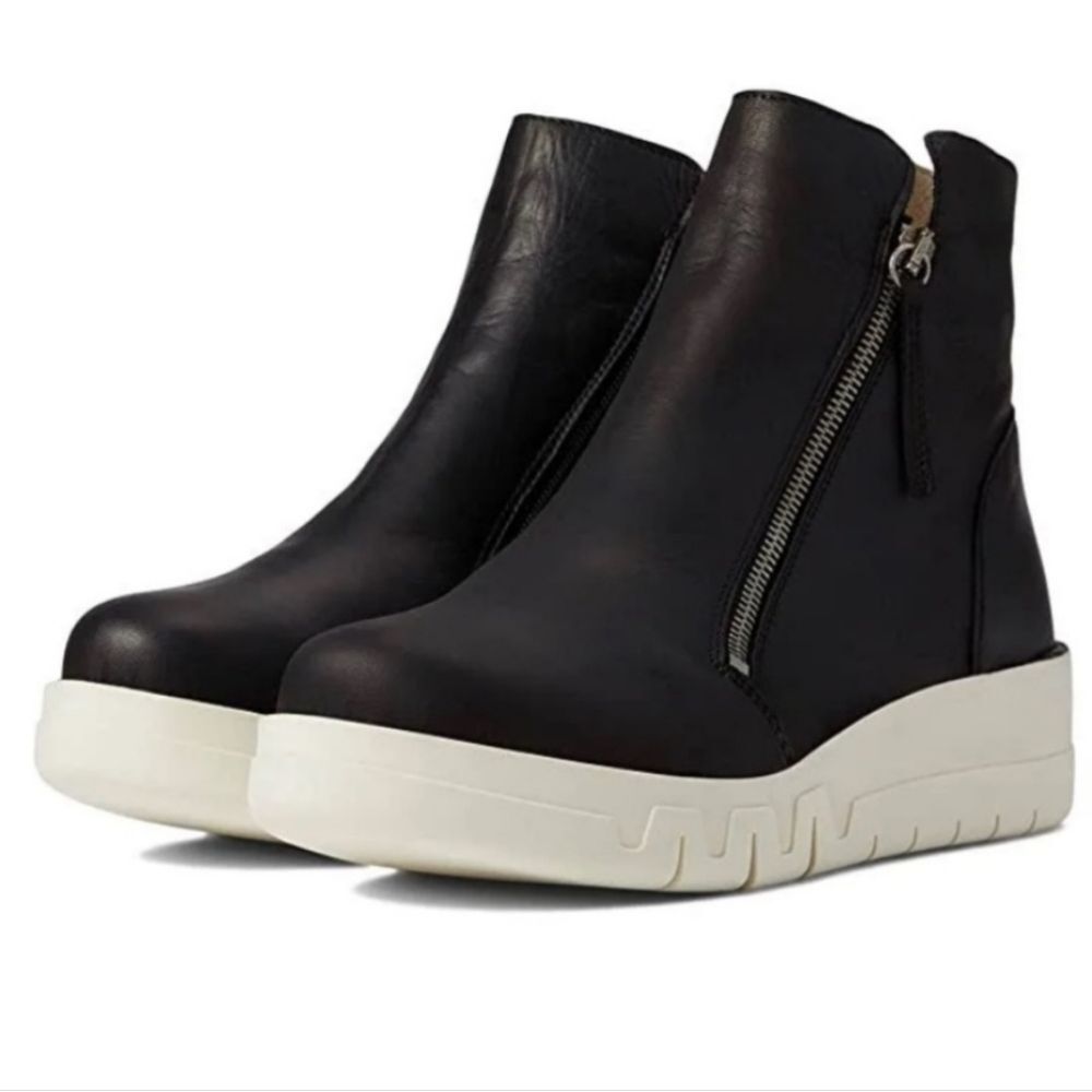 New Mix Mooz Lando Wedge Sneaker Black Leather Ankle Boots EU 38, 7.5-8 USA
